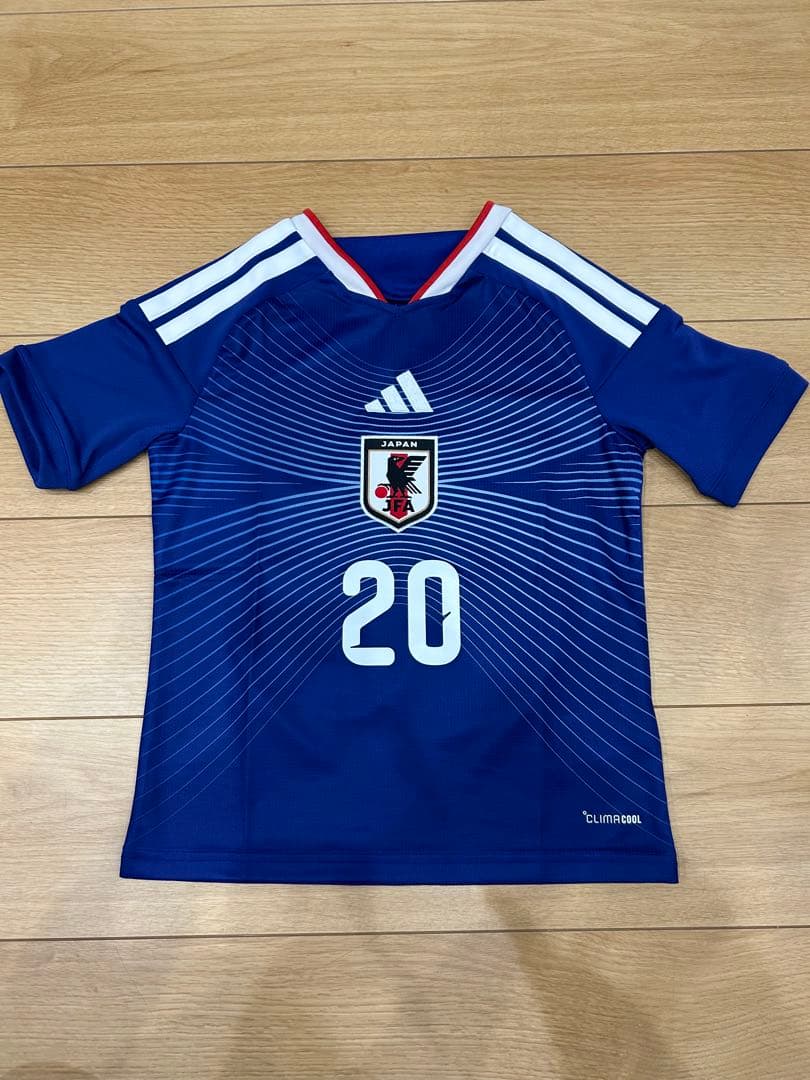 【未使用国内正規】即日発送　サッカー日本代表 2026 ユニフォーム 140cm