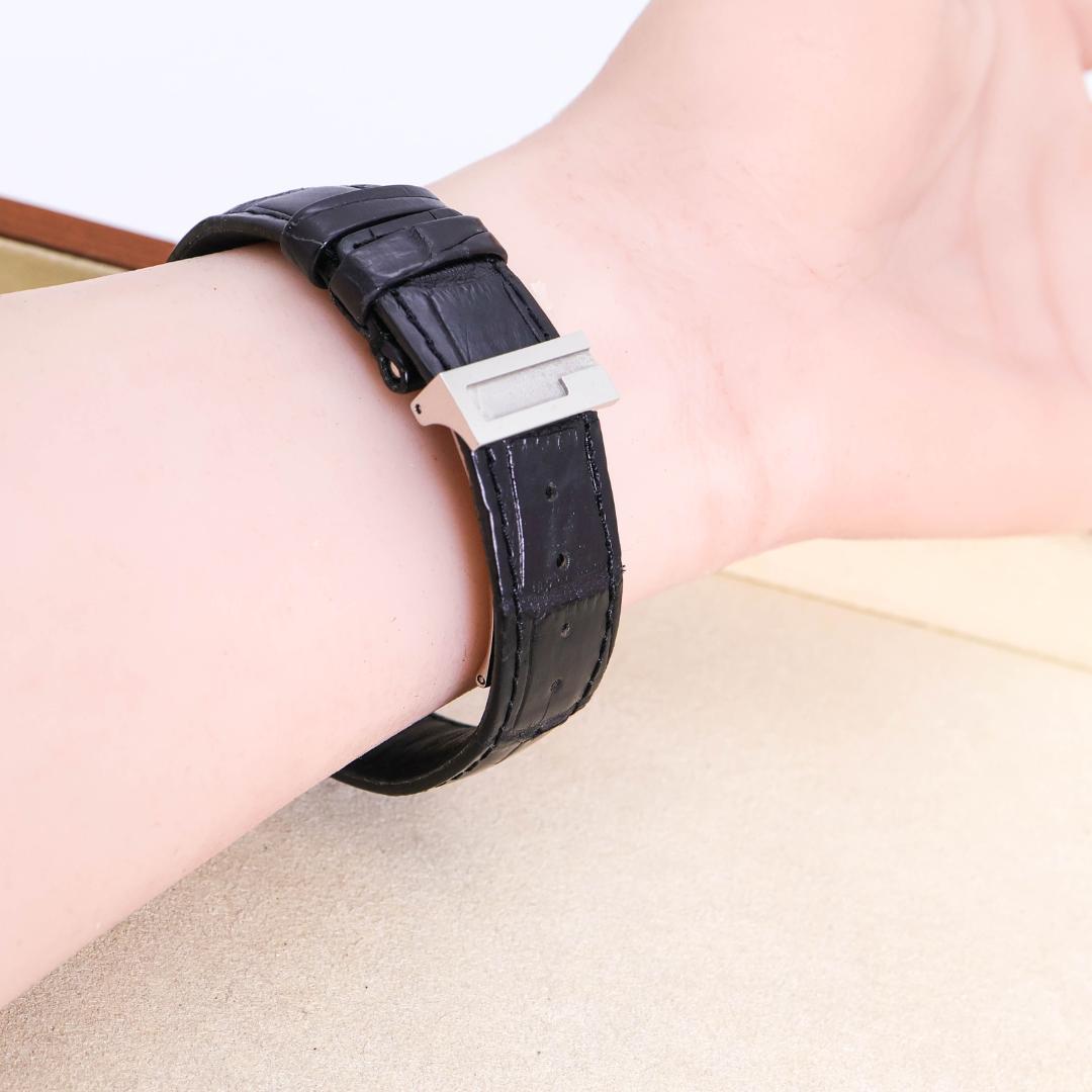 稼働 GUCCI 腕時計 7900L スクエア レディース 新品電池 2383