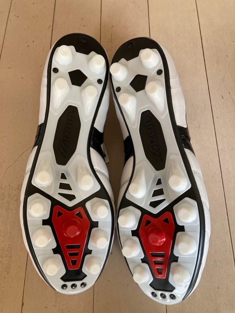 モレリア2ジャパン　ノーマルステッチ　白　26.5㎝　新品。