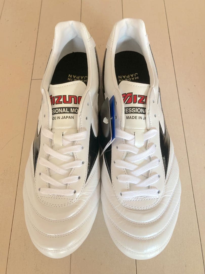 モレリア2ジャパン　ノーマルステッチ　白　26.5㎝　新品。