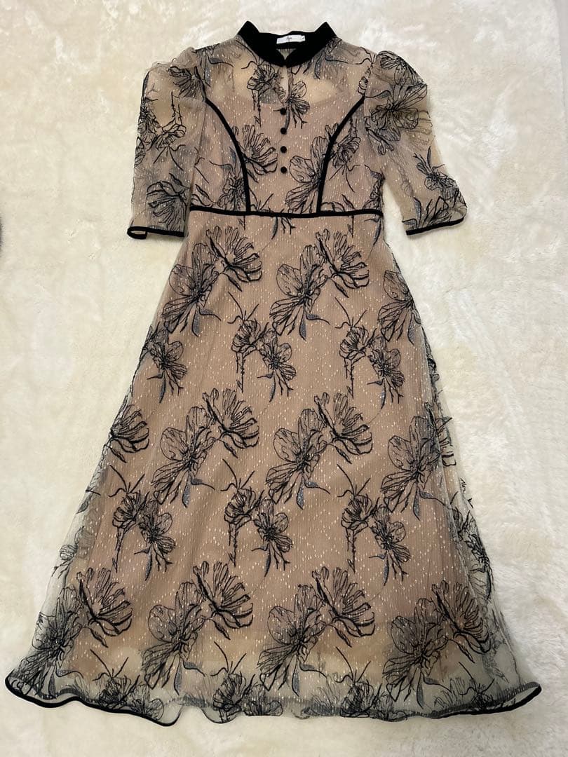 LEJA パイピングプチハイネック花柄刺繍ラメレースロング丈ドレス　Sサイズ
