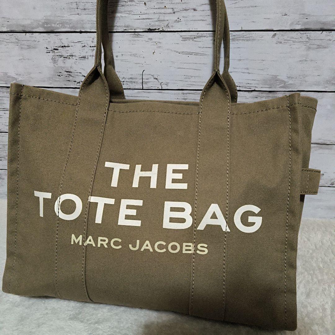 美品　現行　MARC JACOBS THE TOTE BAG 大容量　大　カーキ