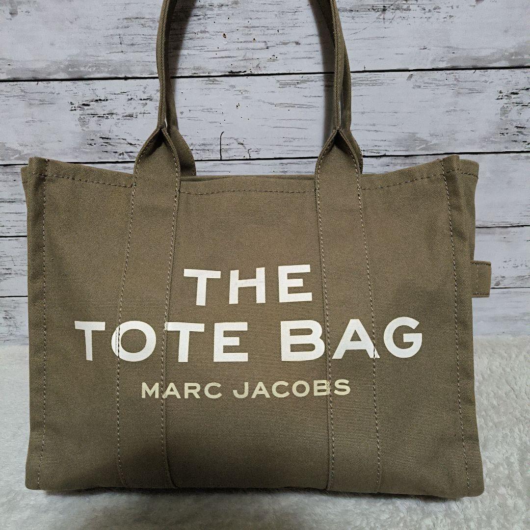 美品　現行　MARC JACOBS THE TOTE BAG 大容量　大　カーキ