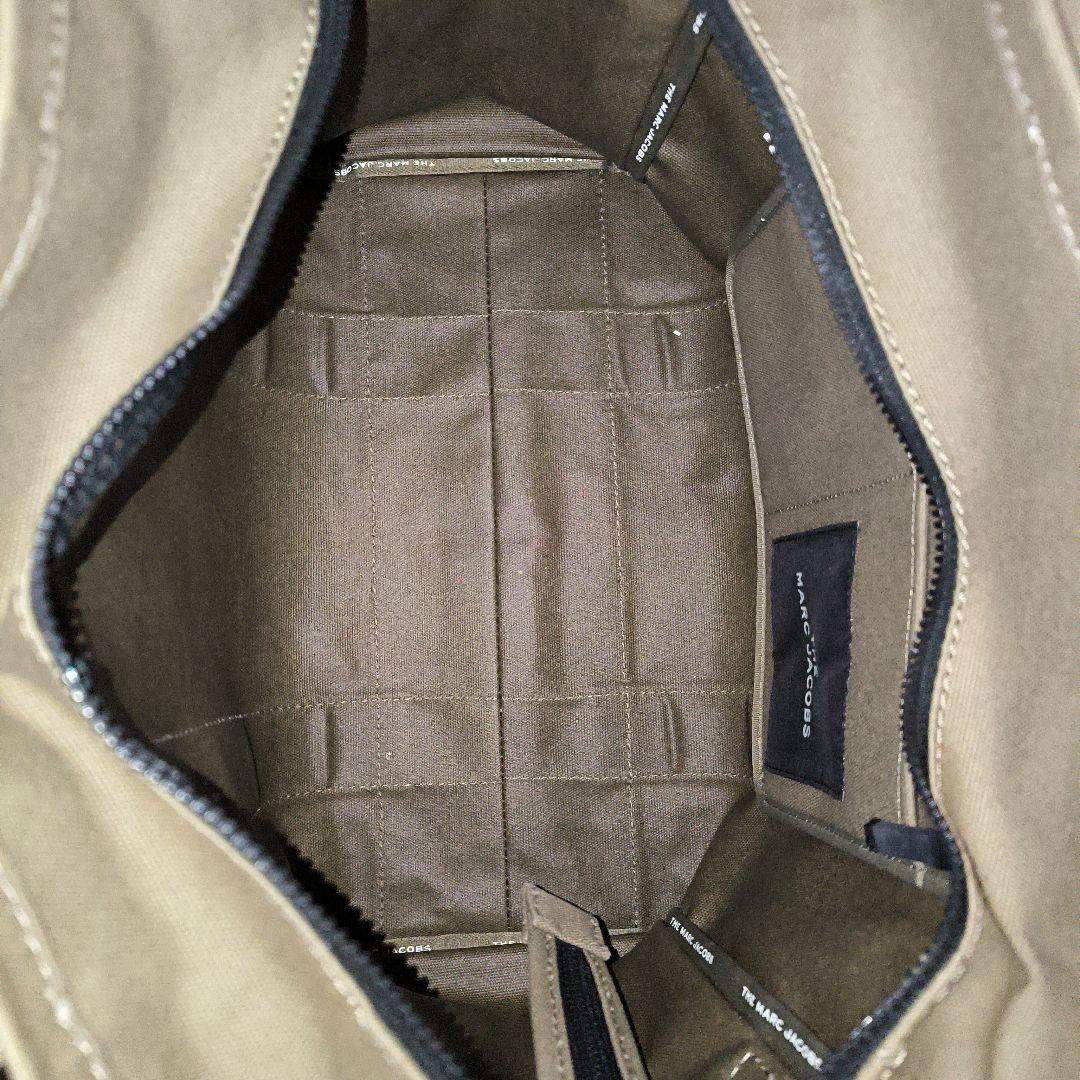 美品　現行　MARC JACOBS THE TOTE BAG 大容量　大　カーキ