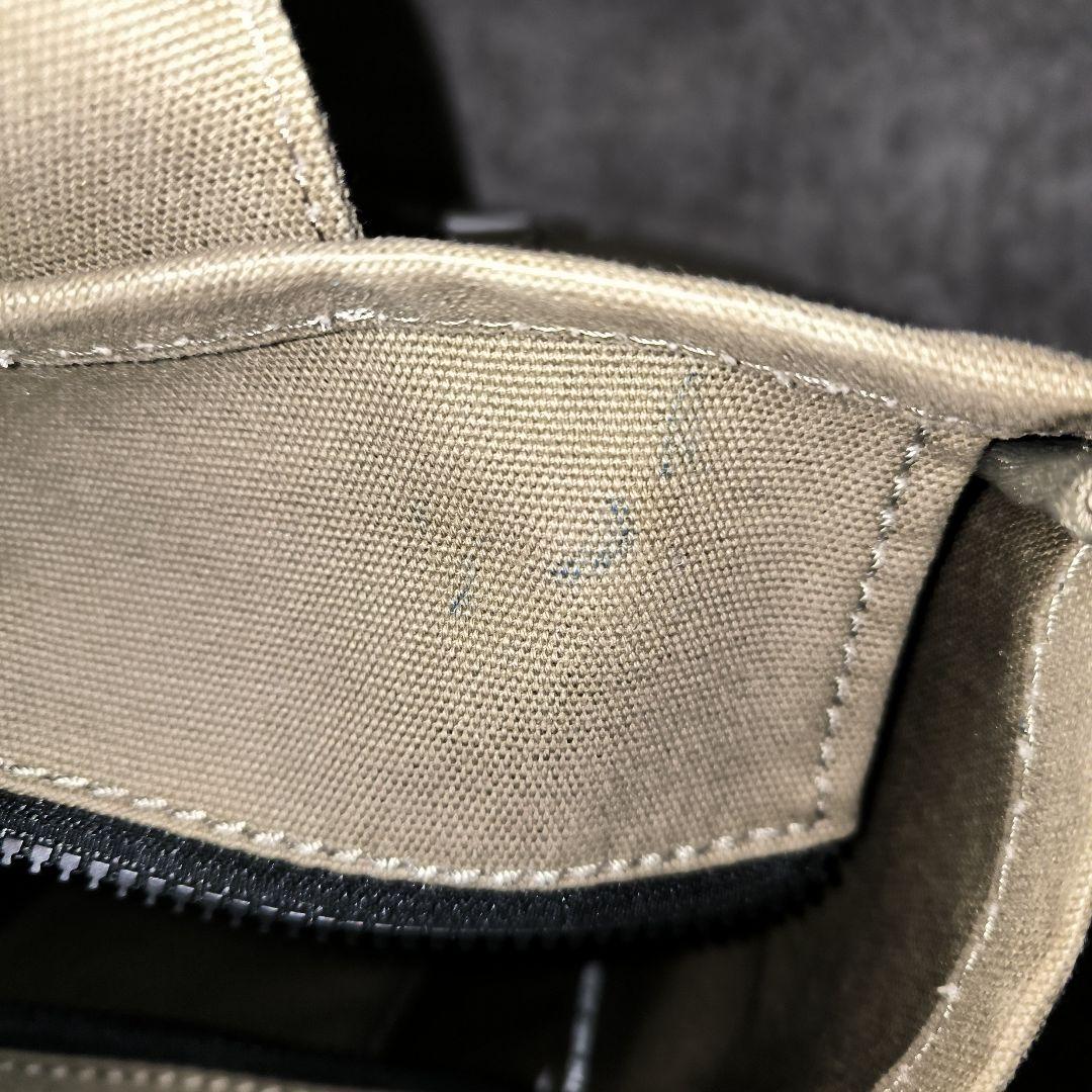 美品　現行　MARC JACOBS THE TOTE BAG 大容量　大　カーキ