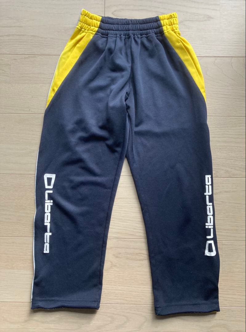 Liberta リベルタ　サッカーユニフォーム4点セット 145センチ　新品購入