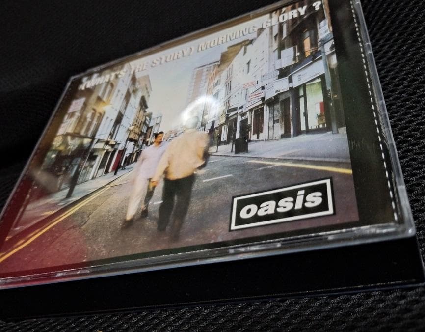 OASIS (What's The Story) ３枚組限定版！オアシス