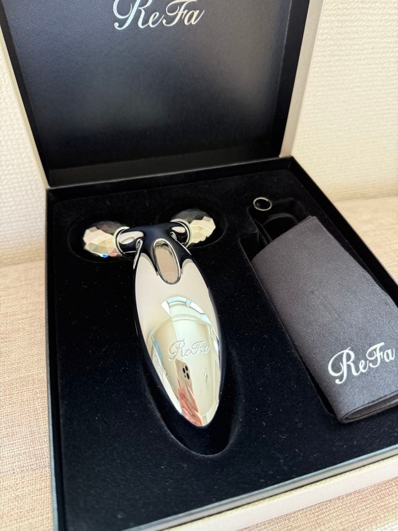 【美品 未使用に近い】ReFa CARAT 美顔ローラー シルバー