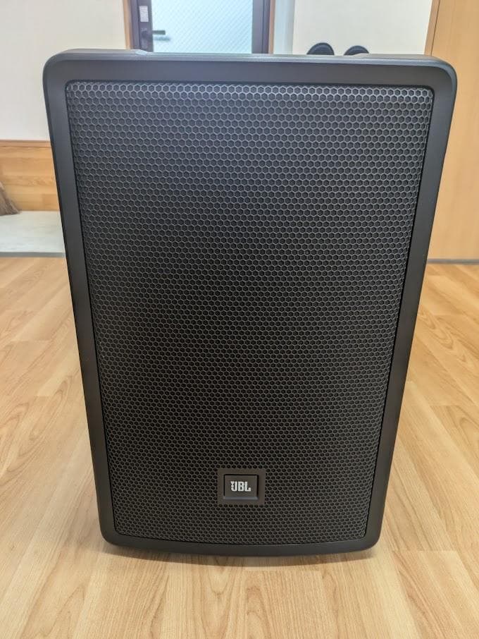 ほぼ新品　JBL IRX112BTパワード12インチポータブルPAスピーカー②