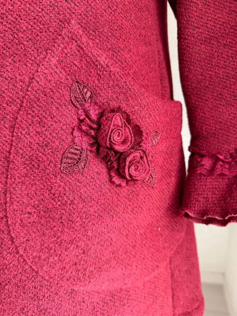 ピアリマーマ☆ミドル丈美しい赤いコート☆未使用に近い美品！