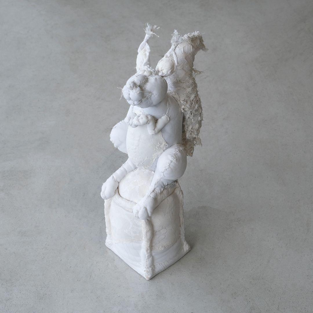 アンヴァレリーデュポン2019年作品 UNDERCOVER