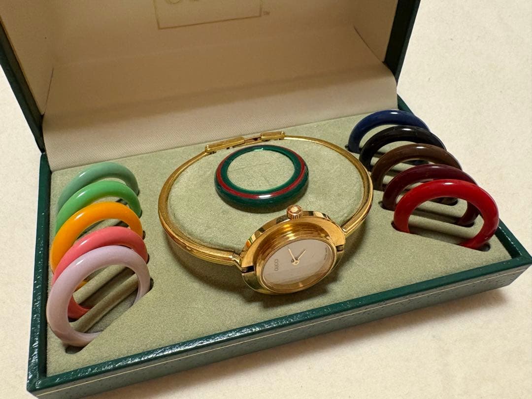 GUCCI ゴールド 腕時計 ベゼル　動作未確認