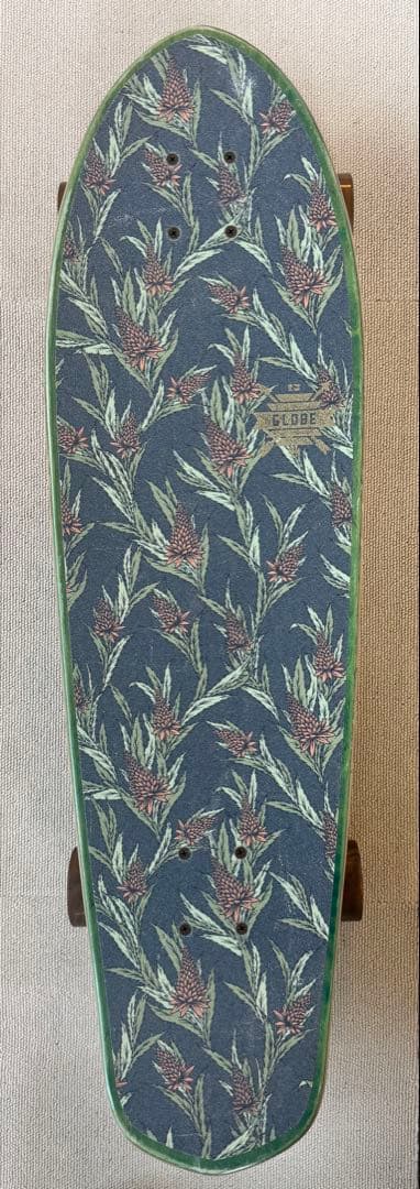 スカートボード　クルーザー GLOBE Big Blazer 32インチ