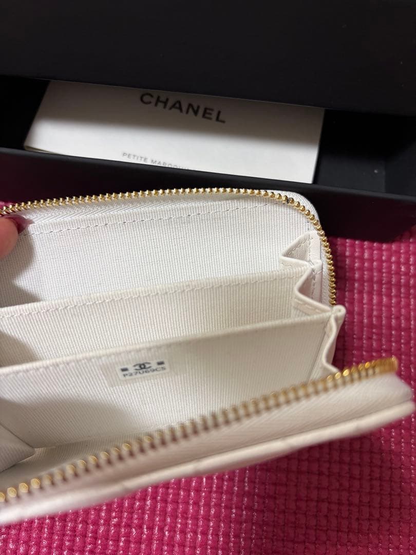 美品 シャネル パース ケース キャビアスキン ホワイト