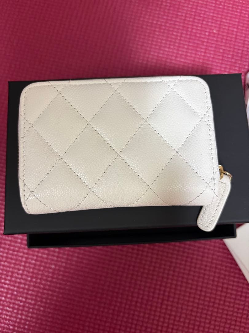 美品 シャネル パース ケース キャビアスキン ホワイト