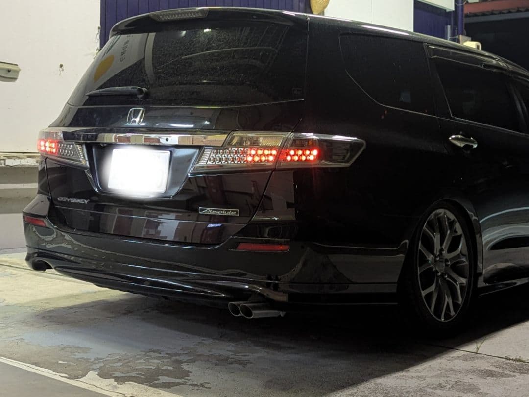 オデッセイ　RB3　ワンオフマフラー