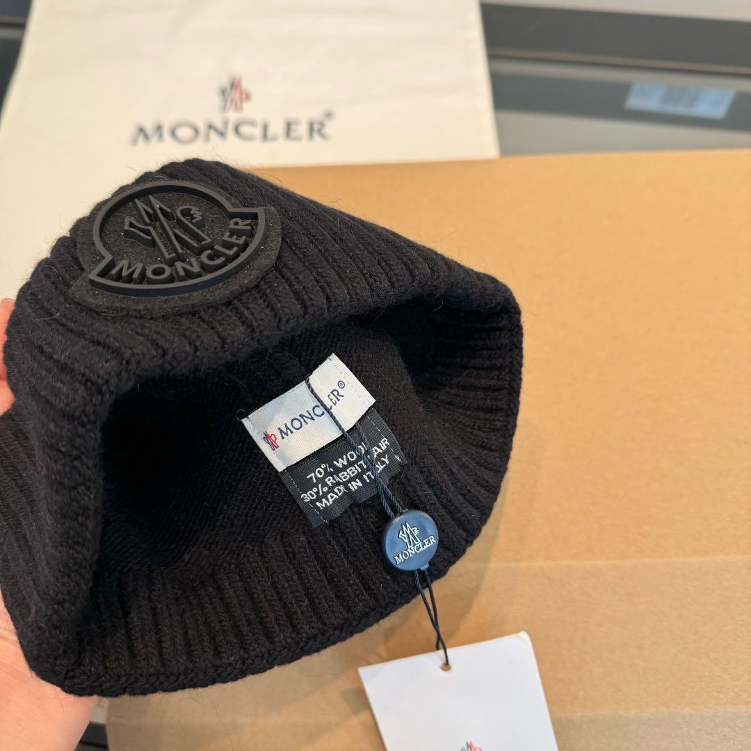 MONCLER ロゴ ニットキャップ ブラック