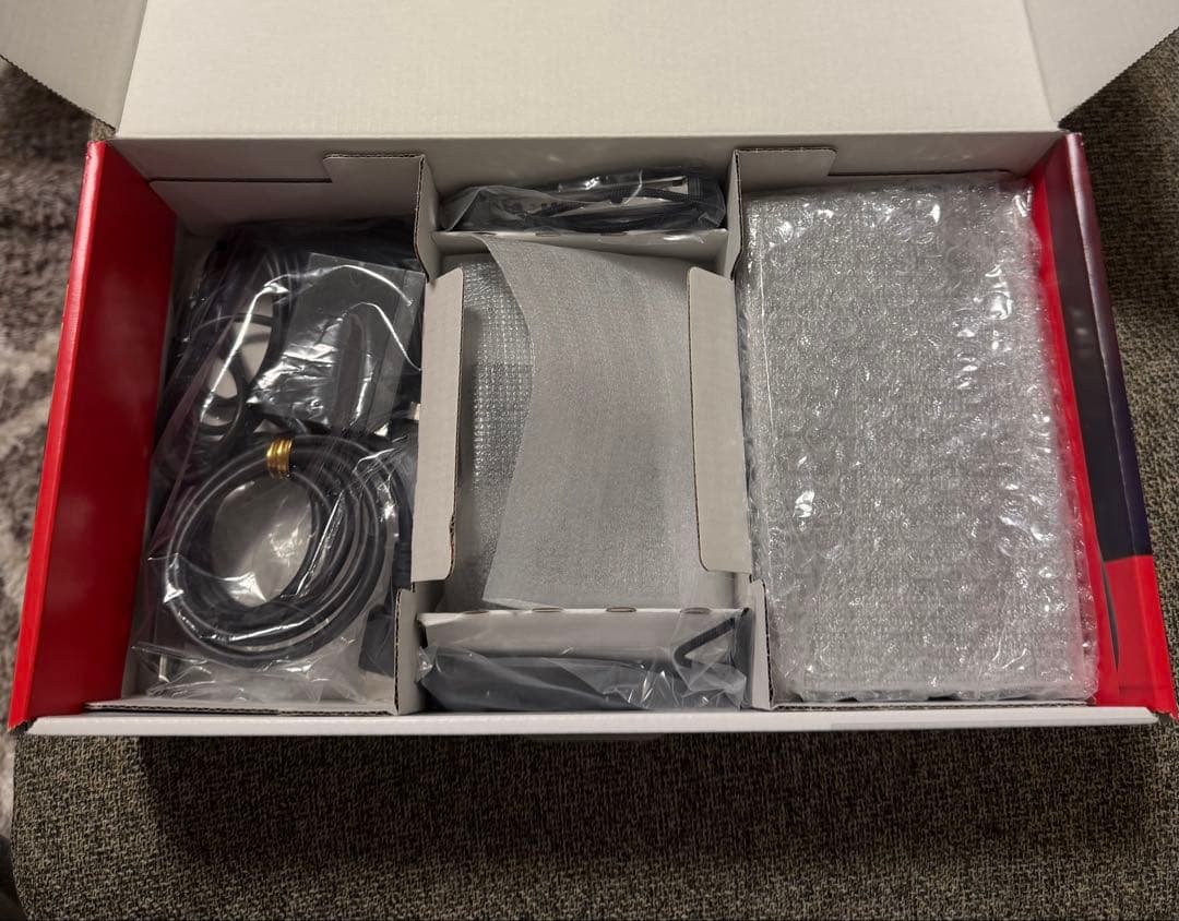 Nintendo Switch 本体 グレー バッテリー強化版　マリオカート付