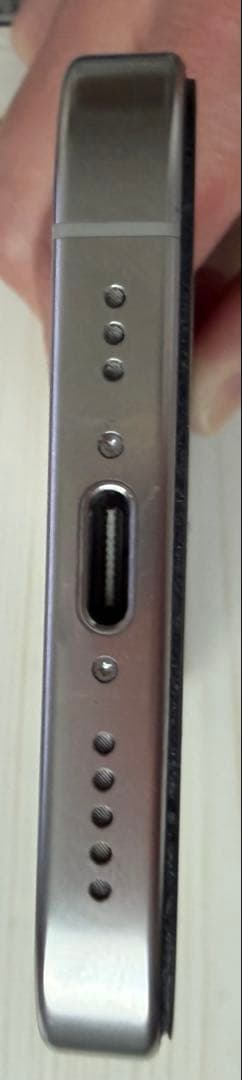 Apple iPhone 16Pro ホワイトチタニウム 本体