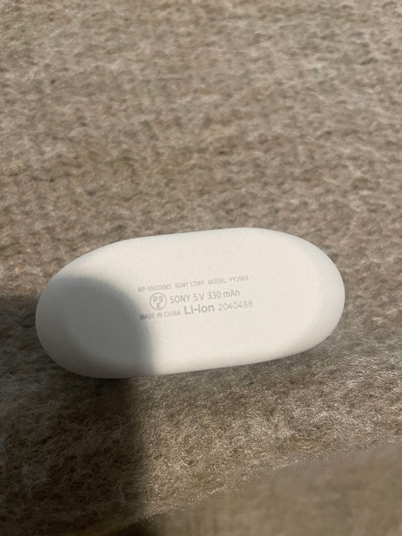 SONY WF-1000XM5 充電ケース＋左耳　プラチナシルバー