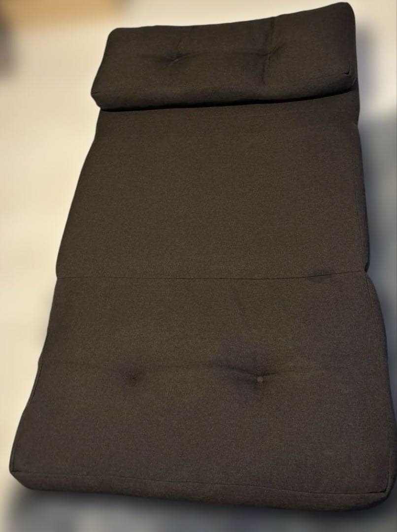 ダークグレー クッション付きリクライニングソファ