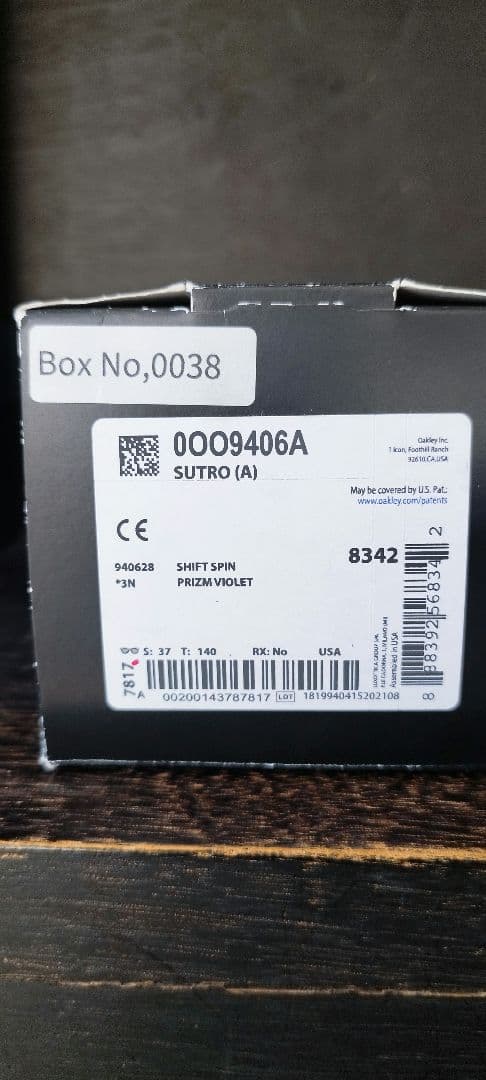 Oakley Sutro 限定モデル　shift spin