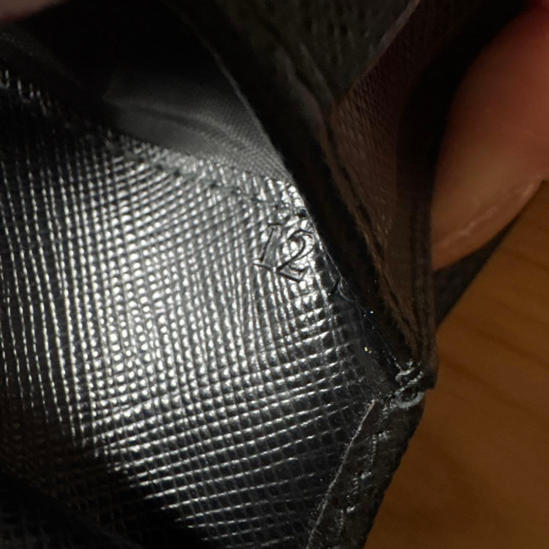 PRADA コンパクト財布