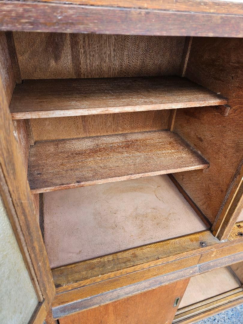 日本のアンティーク ダイヤガラスの水屋箪笥 木製 飾り棚 茶棚 食器棚