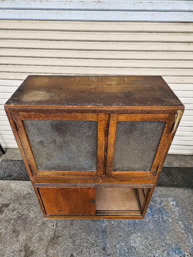 日本のアンティーク ダイヤガラスの水屋箪笥 木製 飾り棚 茶棚 食器棚