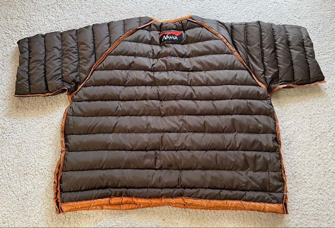 別注 NANGA ナンガ キャルオーライン ダウン 半袖プルオーバー M