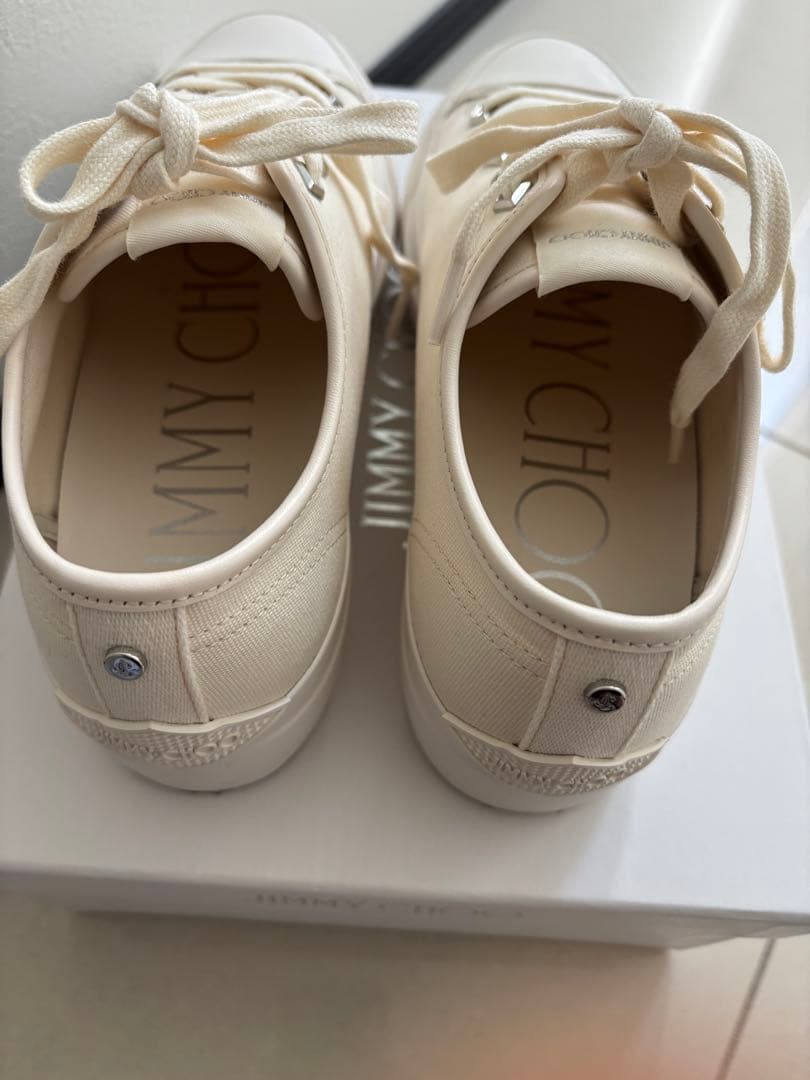 JIMMY CHOO クリーム色 スニーカー