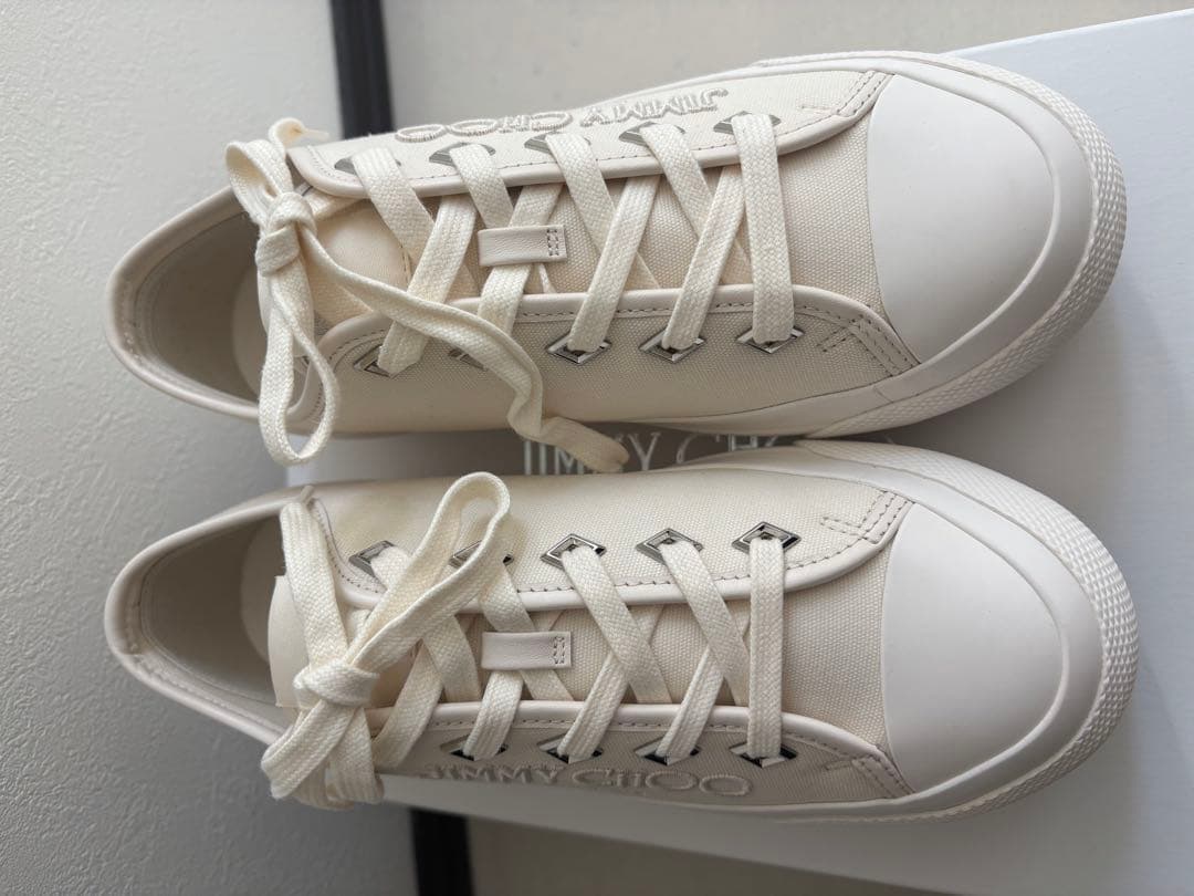 JIMMY CHOO クリーム色 スニーカー