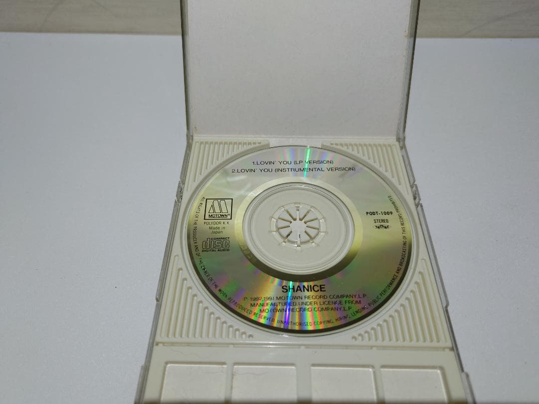 8㎝ CD 入手困難　シャニース Lovin‘ You