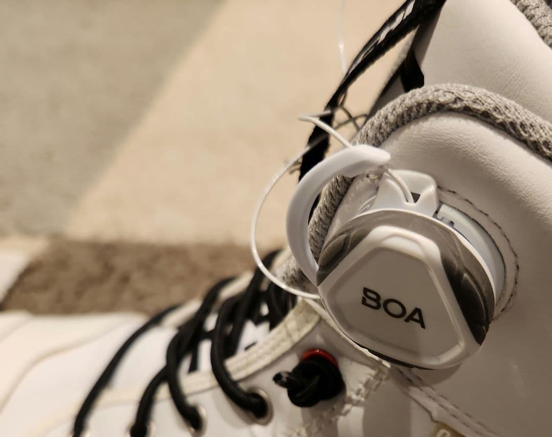 TAICHI　バイクシューズ　INNOVATIVE TECHNOLOGY　白