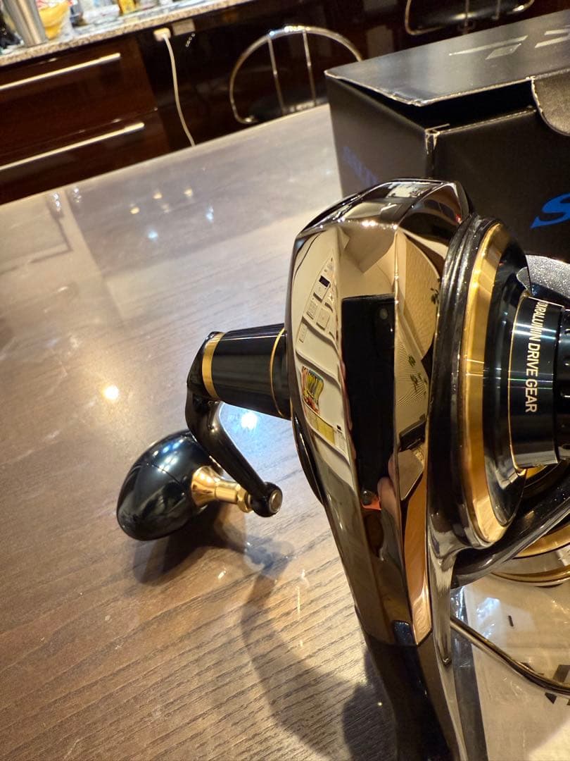 リール Daiwa Saltiga 18000H East Blue