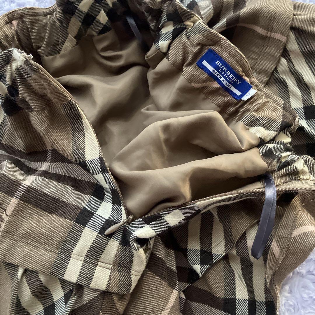 BURBERRY　ミニ丈　フリルスカート　ノバチェック　ホースロゴ