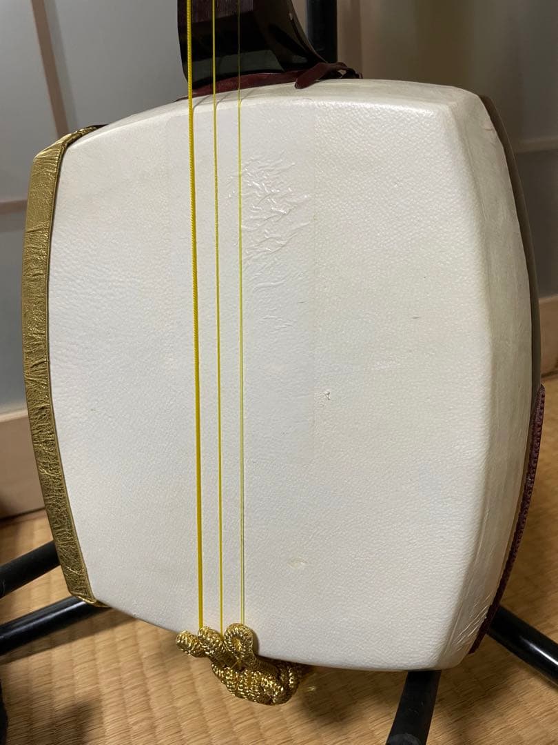 【美品カンベリ破れなし】紅木 津軽三味線 両犬皮 二本溝 太棹 ケース、布袋つき