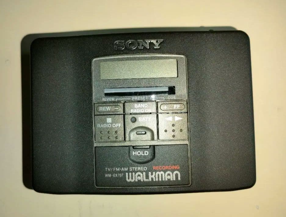 SONY　WALKMAN　　ソニー　ウォークマン　（ジャンク）