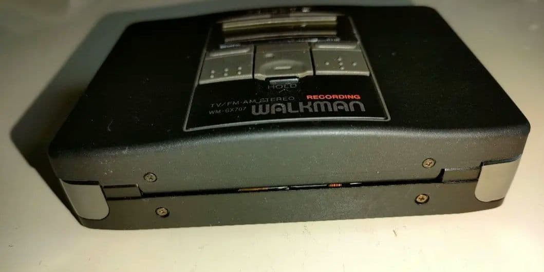 SONY　WALKMAN　　ソニー　ウォークマン　（ジャンク）