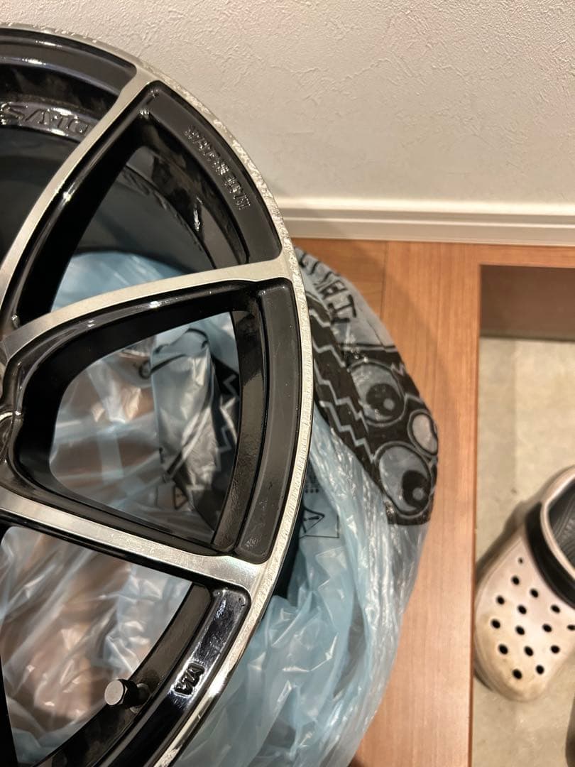 SA-10R18インチ9.5j +45114.3×4本