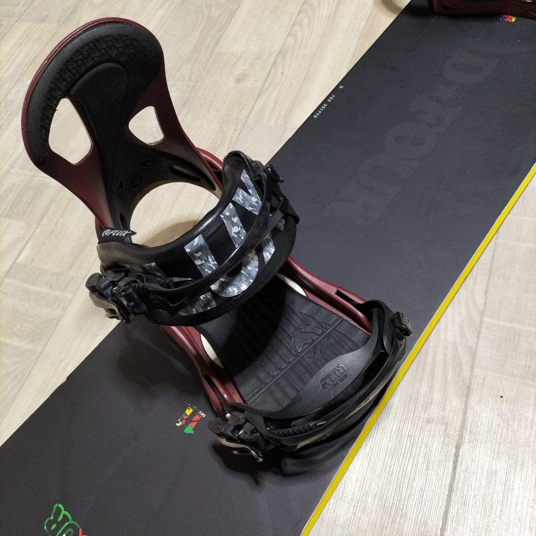 k1rqxxです。NOVEMBER ノベンバー　スノーボード板