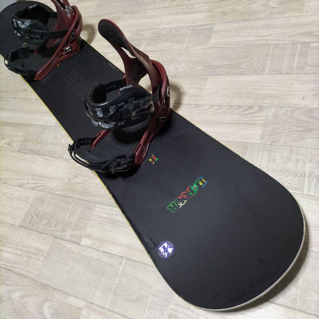 k1rqxxです。NOVEMBER ノベンバー　スノーボード板