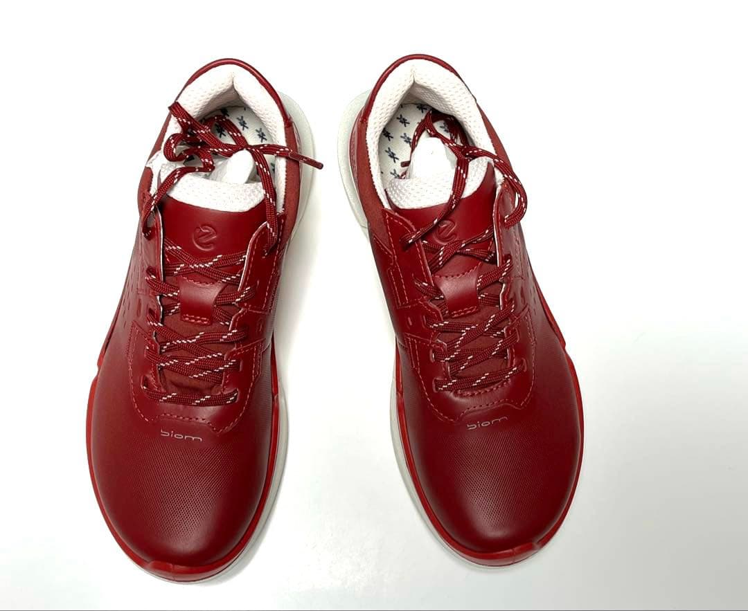 【ECCO Biom 】レザースニーカー