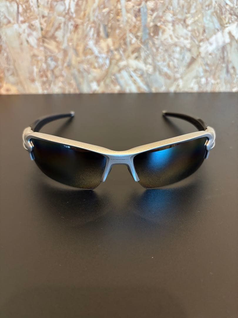 OAKLEY オークリー サングラス FLAK2.0 シルバー偏光レンズ