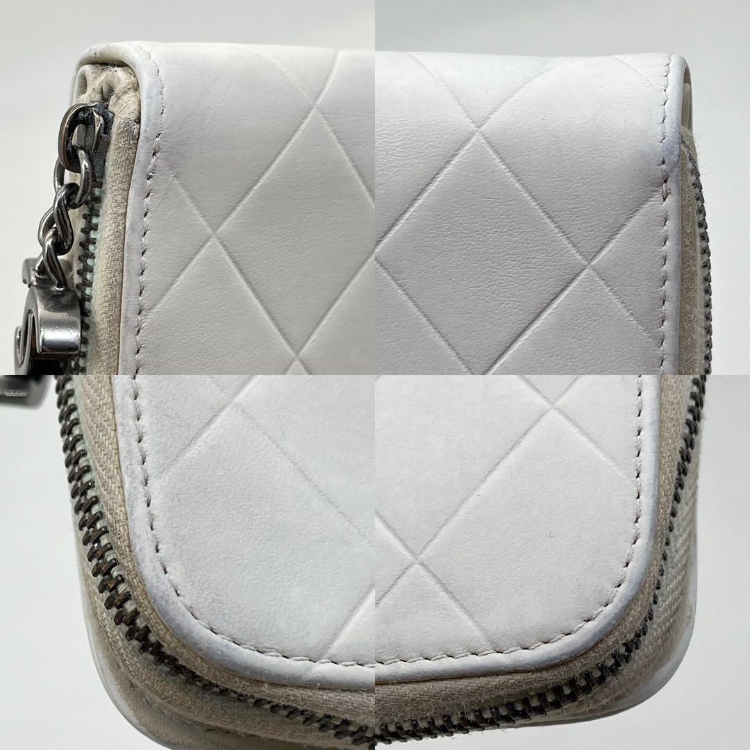 CHANEL 長財布 ラウンドファスナー ココマーク キルティング チャーム付き