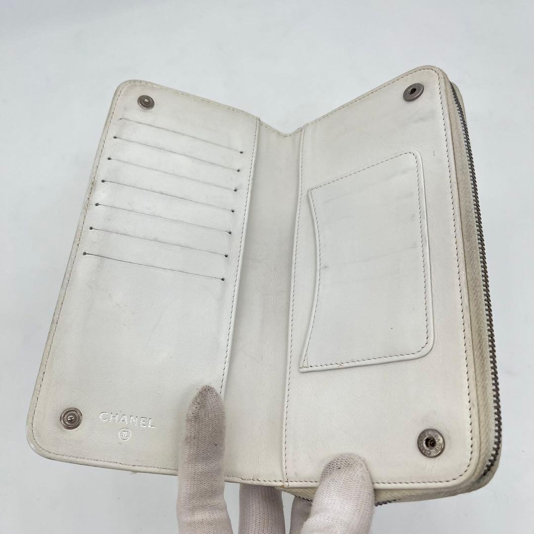 CHANEL 長財布 ラウンドファスナー ココマーク キルティング チャーム付き