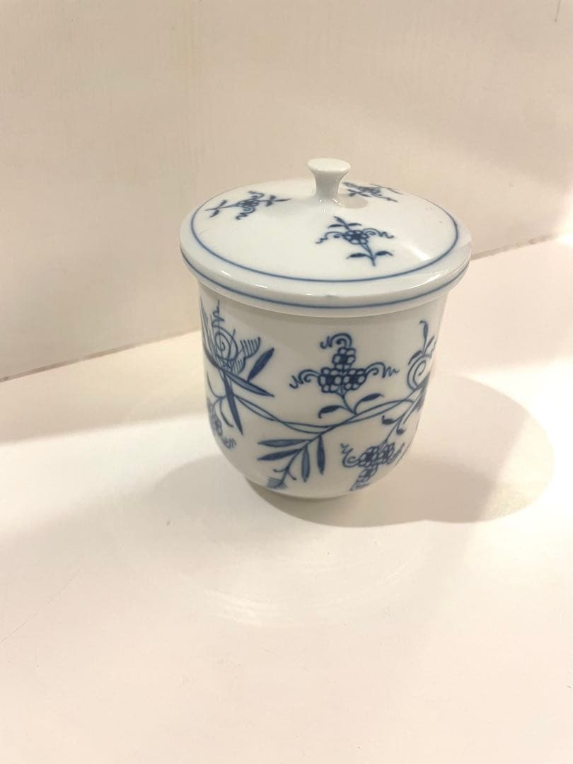 定価66,000円　マイセン ブルーオニオン 蓋付湯呑Meissen