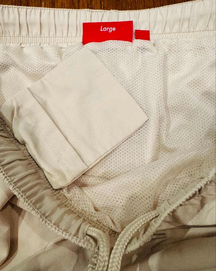りSUPREME Cargo Water Short Stone