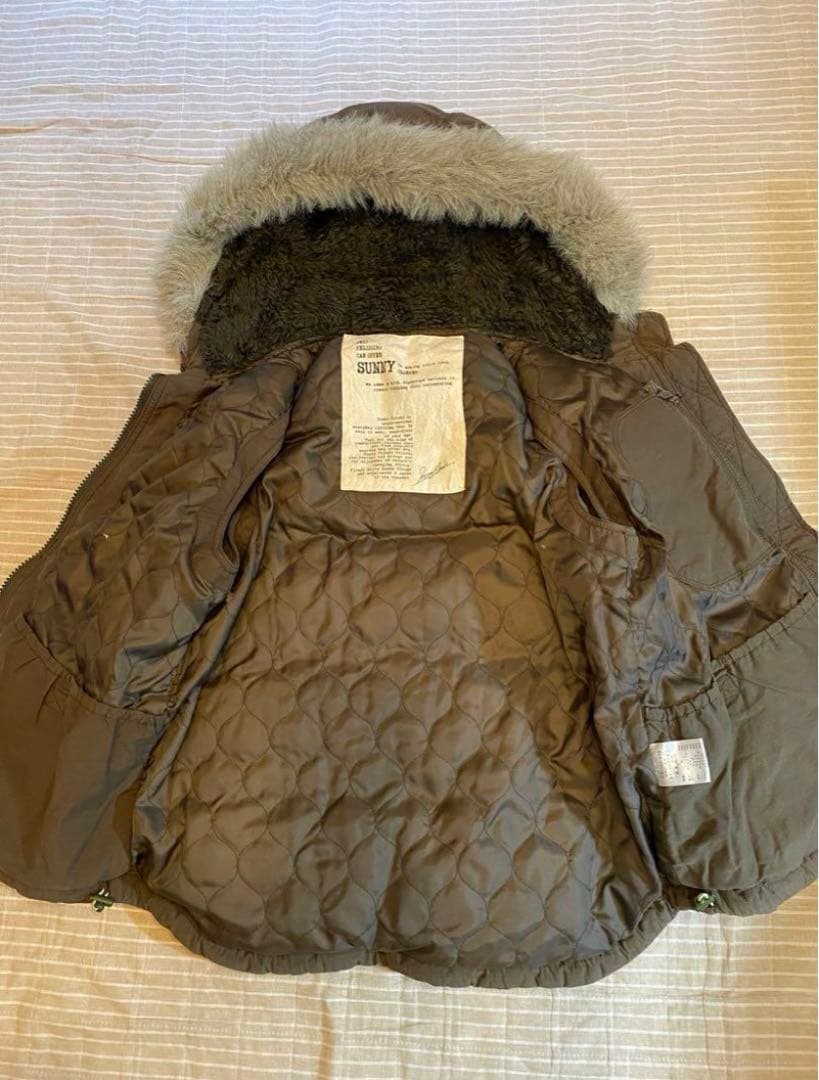 サニークラウズ　ダウンベスト オリーブグリーン