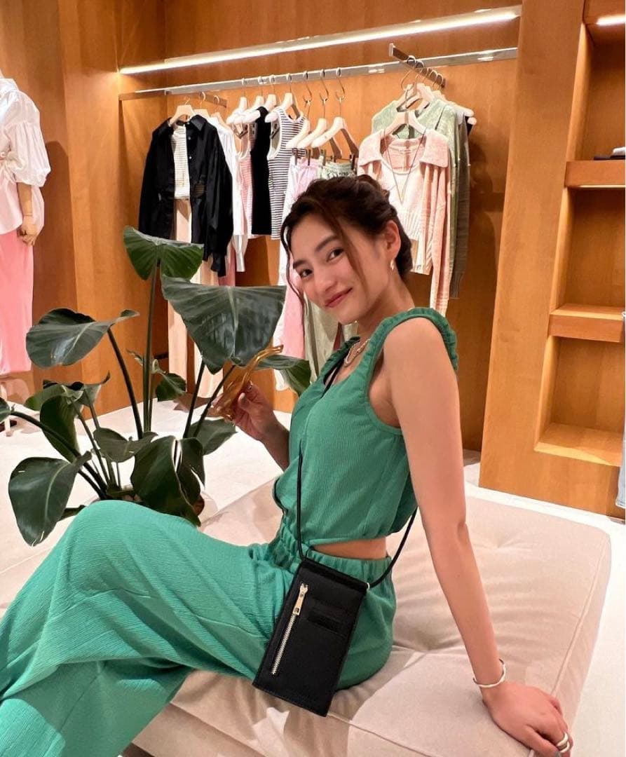 searoomlynn☆シャーリングbackopenオールインワン